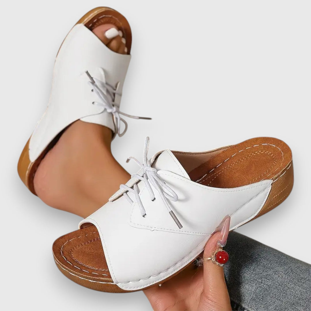 Saskia – Vintage-inspireret sandal