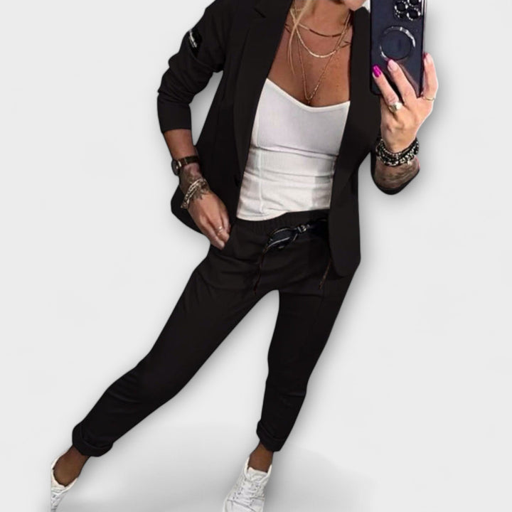 Malou - Koordineret Sæt af Top, Jakke og Bukser