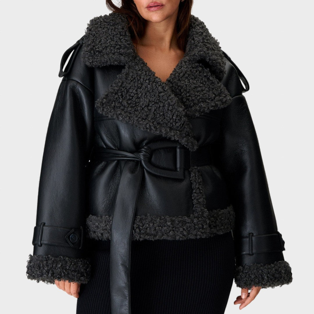Grace | Shearling frakke med bælte