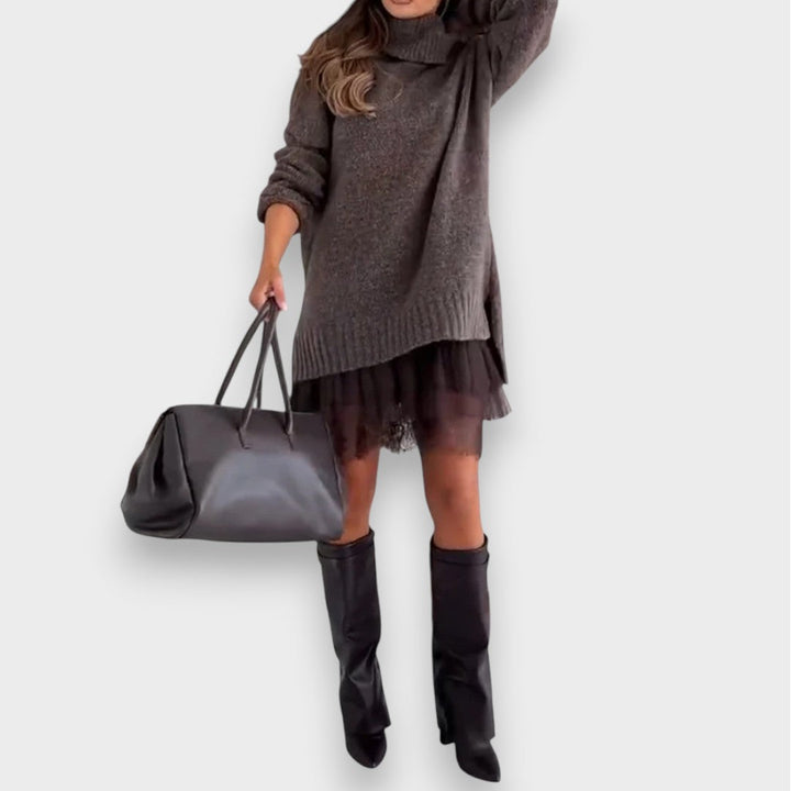 Luna | To-dels fritids sæt med blonde rullekrave sweater