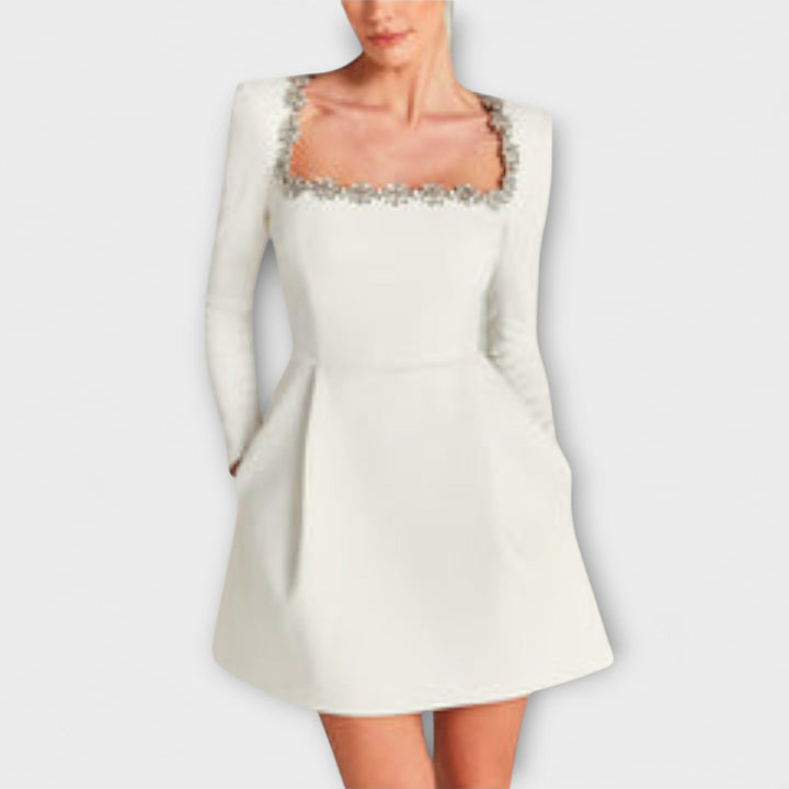 Wren - Velour Mini Kjole med Juvel Dekorationer