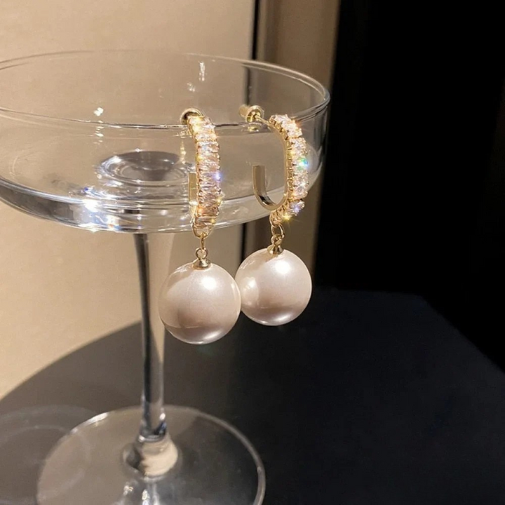 Elegante øreringe med perle og zirkonia