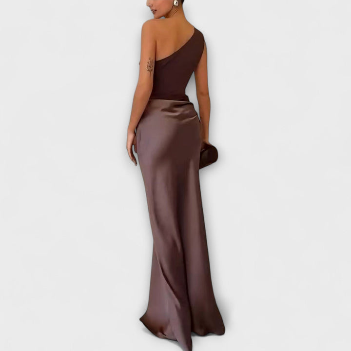 Elegant One-Shoulder Plisseret Maxikjole