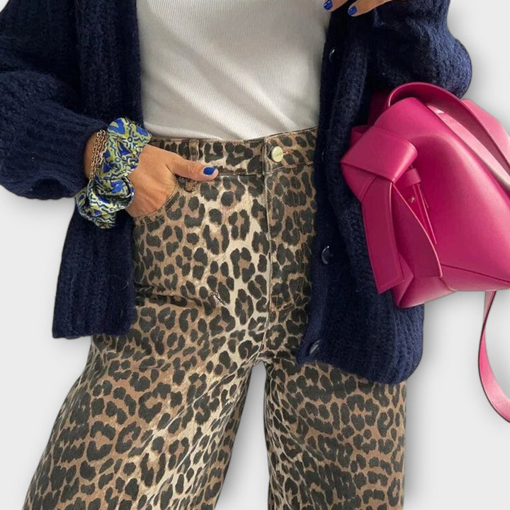 Chandra – Vintage Jeans med Leopardprint