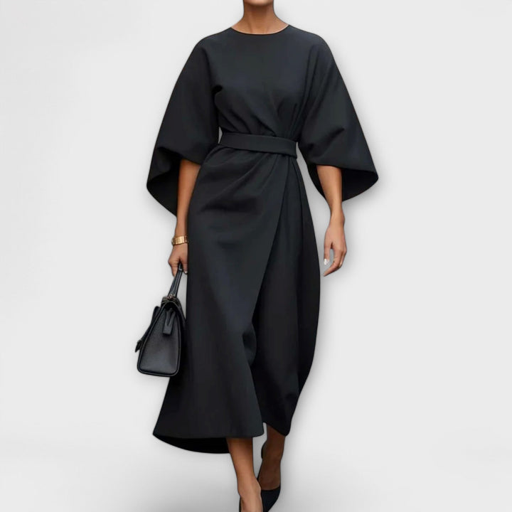 Sonia - En elegant kjole med ærmer