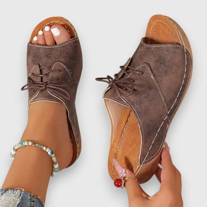 Saskia – Vintage-inspireret sandal