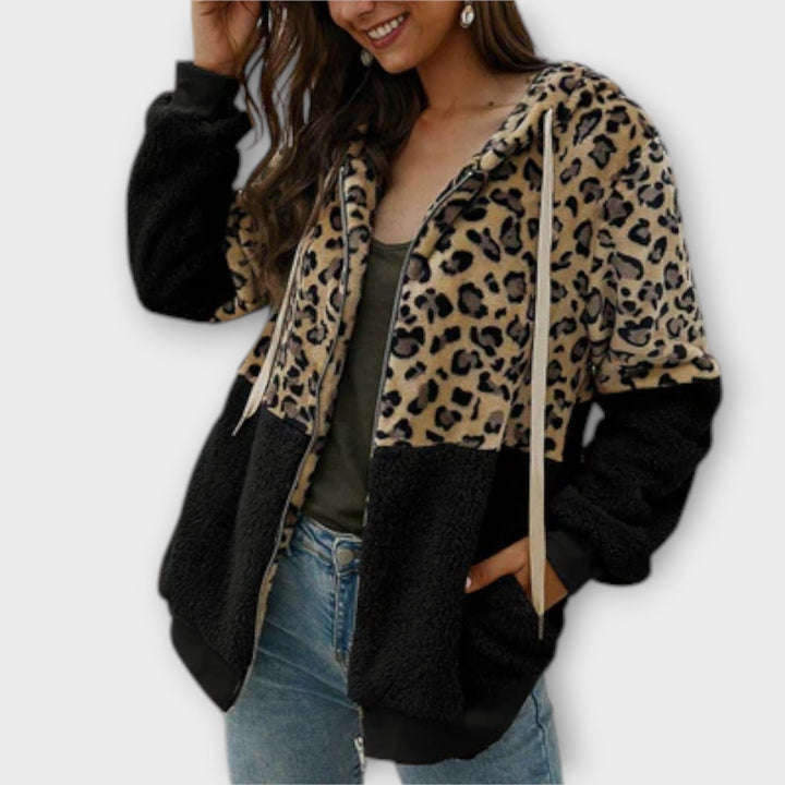 Lea - Fleece Hoodie med Leopard Design