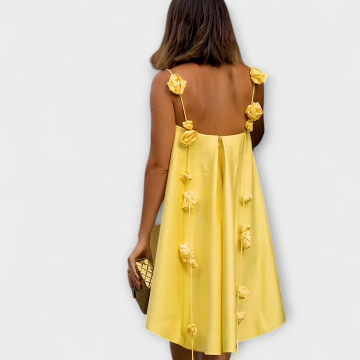 Jordan - Stilfuld Strapless Mini Kjole med Blomsterprint