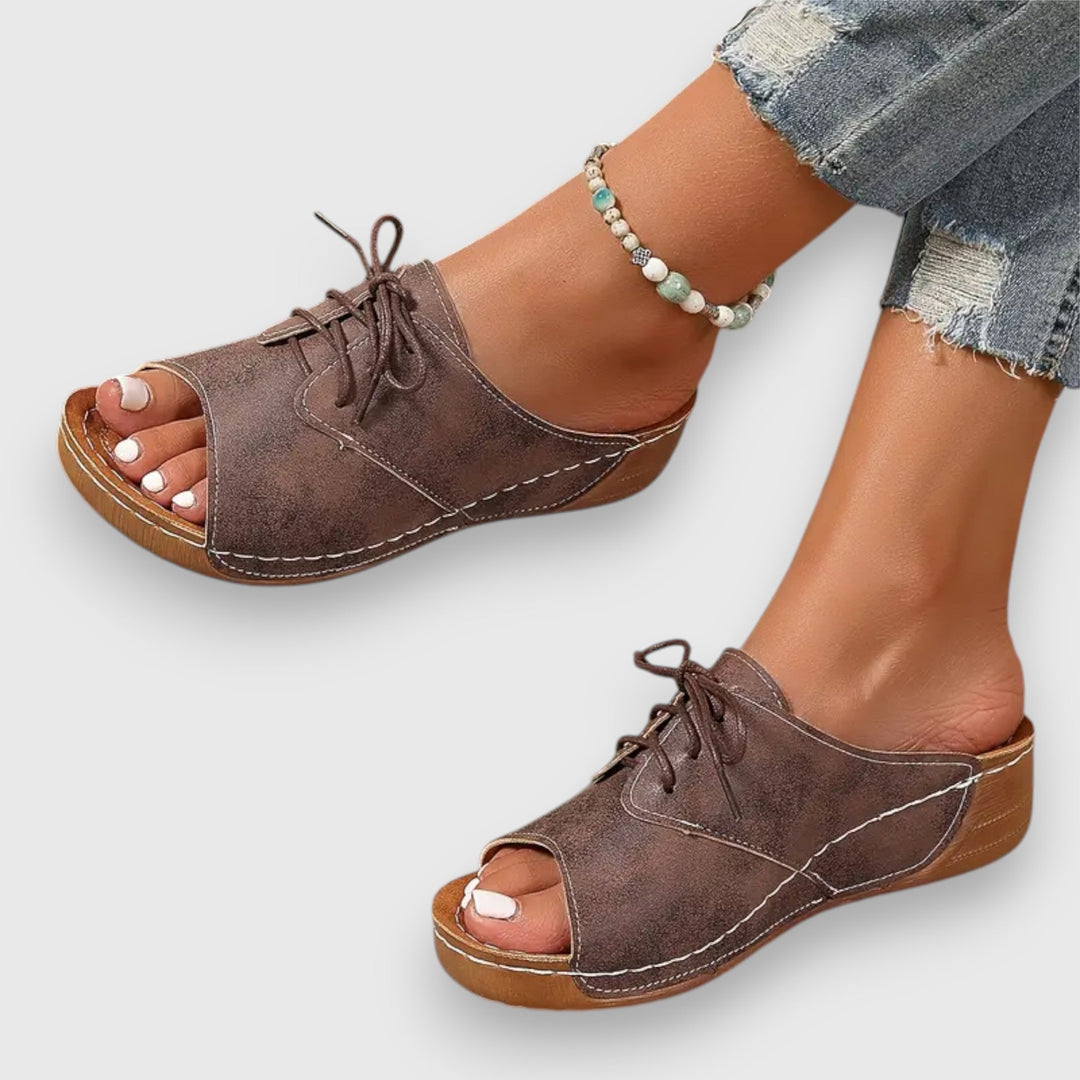 Saskia – Vintage-inspireret sandal