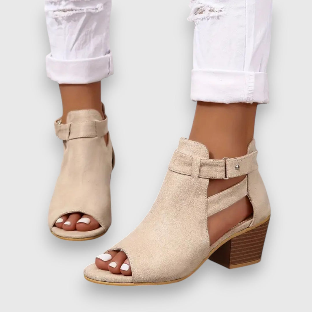Nadine – Sandal med Tykk Hæl