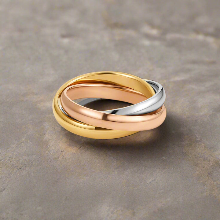 Tri-Farvet Loop Ring
