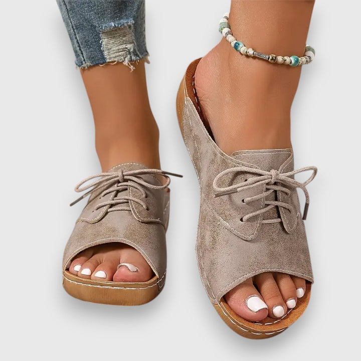 Saskia – Vintage-inspireret sandal