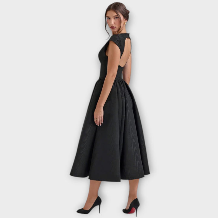 Victoria - Stilfuld Midi Kjole