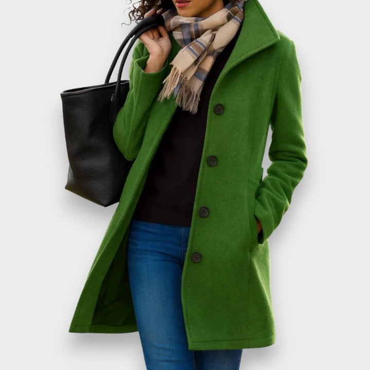 Carla | Klassisk Frakke med Elegante Knapper