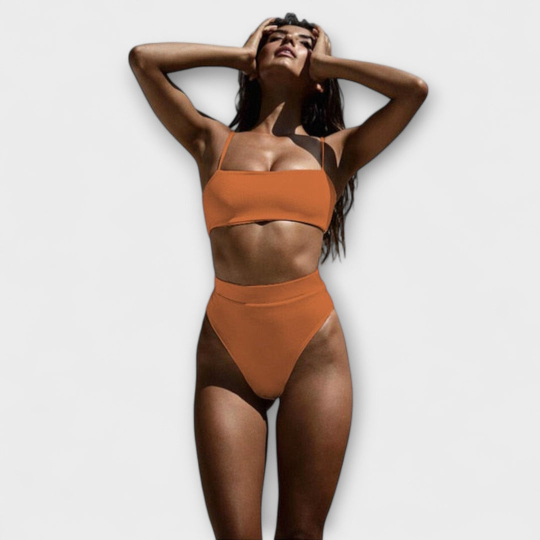 Amanda - To-delt Bikini Sæt